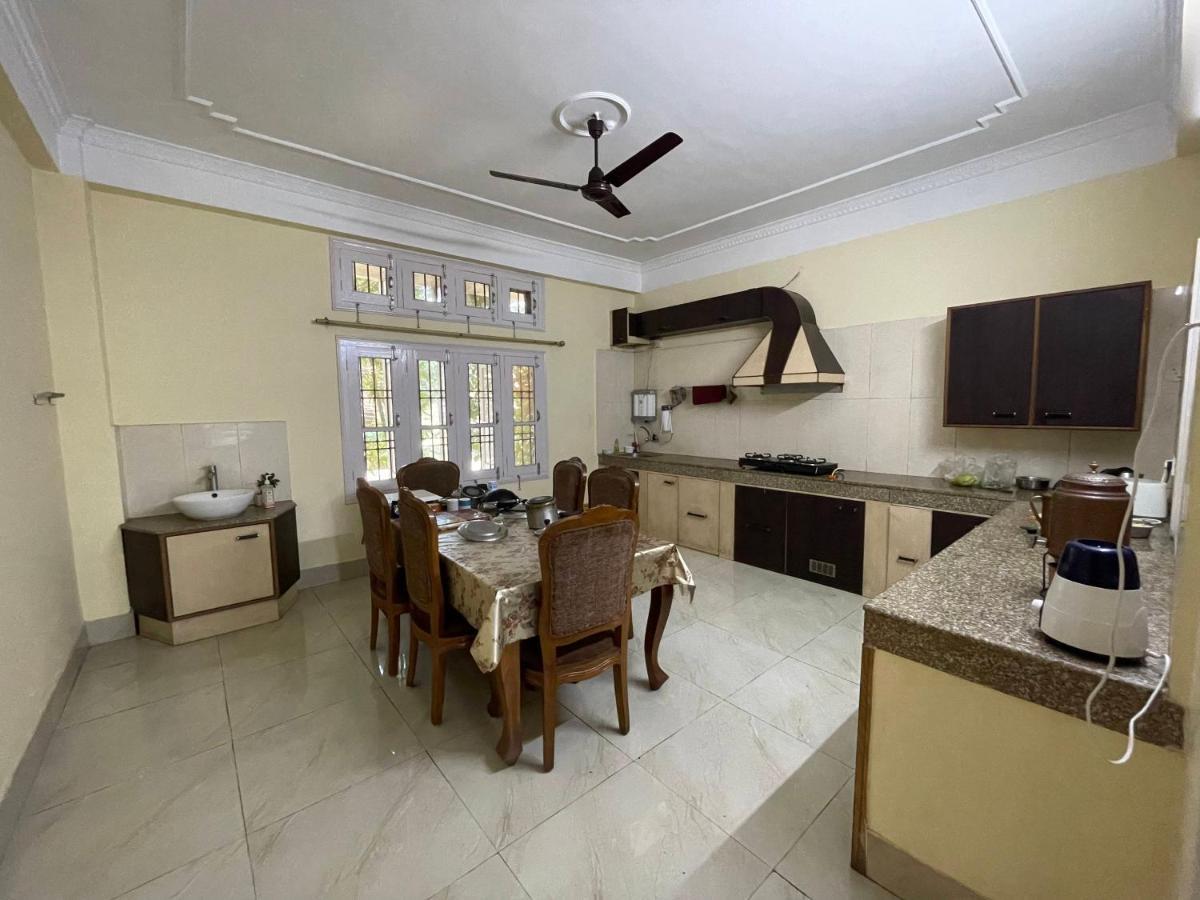 The Choudhury Manor Homestay Guwahati Zewnętrze zdjęcie